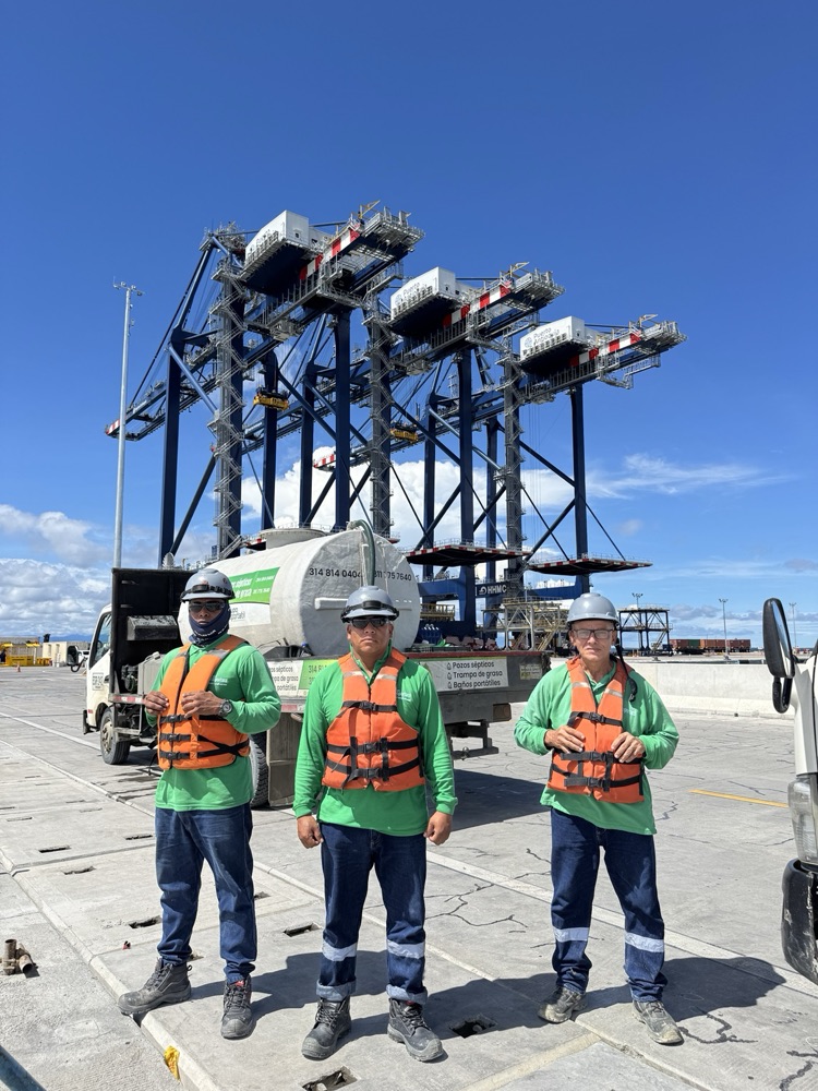 Equipo Ecoportátil en Puerto Antioquia